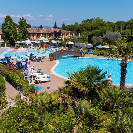 Hotel Bella Italia Peschiera del Garda Bagian luar foto